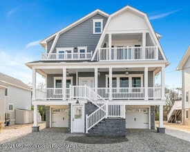 Building Photo - 916 Ocean Ave