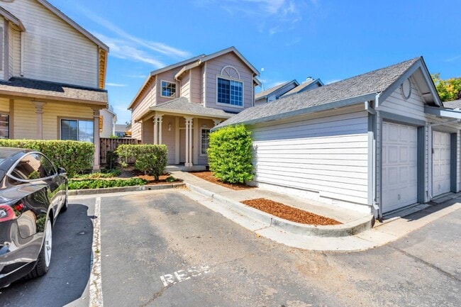 Building Photo - 39737 Potrero Dr