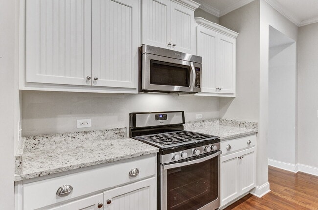 Building Photo - 2005 Kings Gate Ln