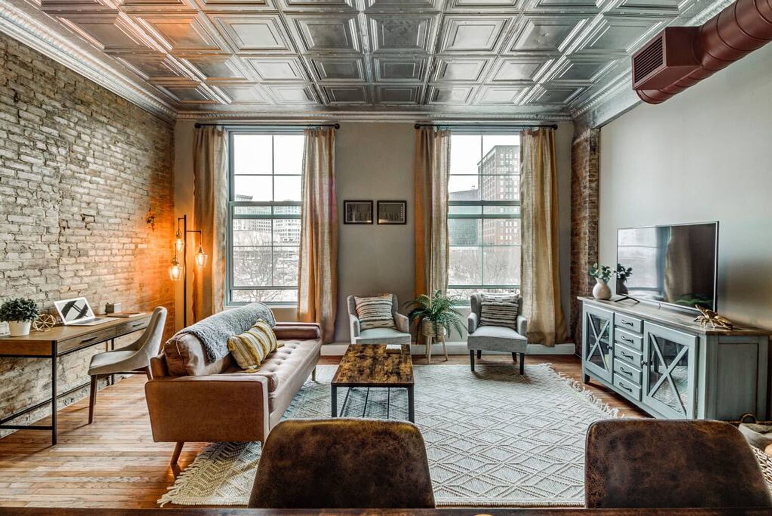 Building Photo - 408 W St Clair Ave
