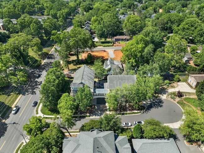 Building Photo - 1166 Park West Dr