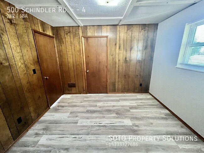 Building Photo - 500 Schindler Rd