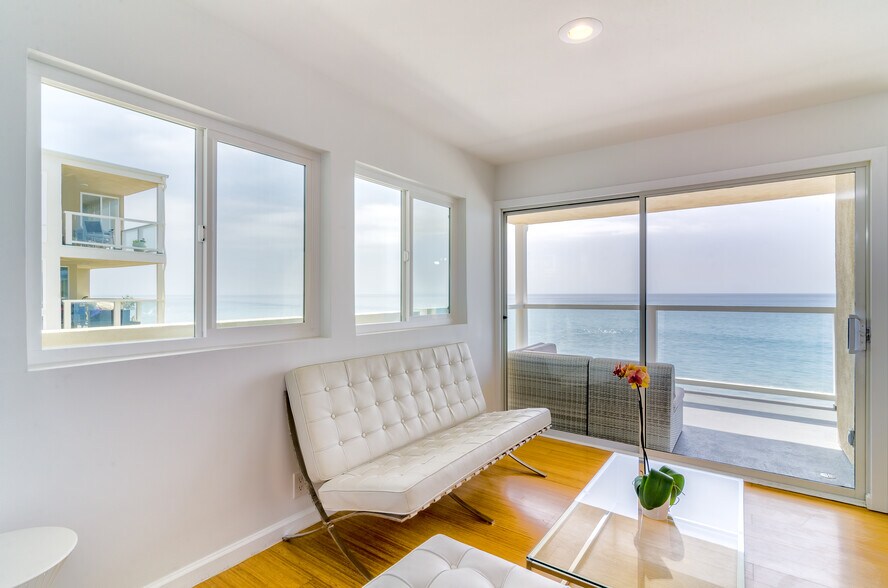 Building Photo - 22626 Pacific Coast Hwy