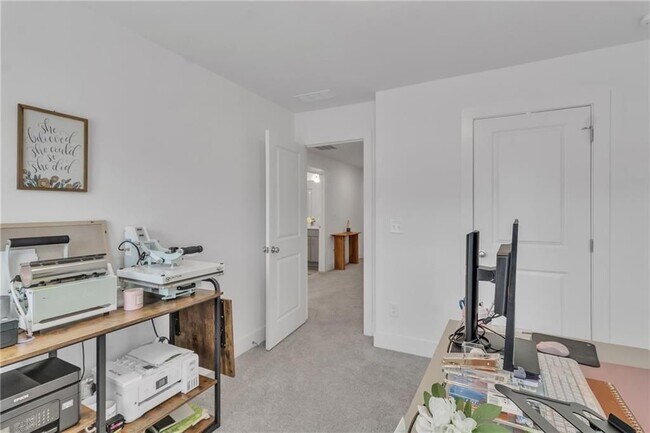 Building Photo - 7689 Baron Rd
