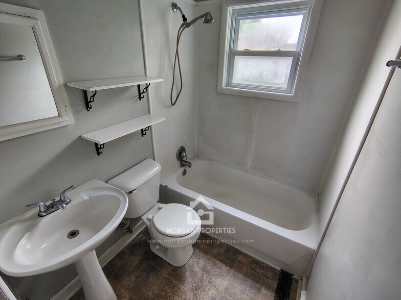 Building Photo - 3612 Brown St