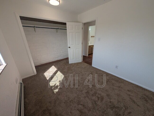 Building Photo - 2646 Floral Rd NW