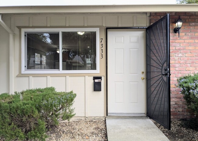 Building Photo - 7333 Starward Dr