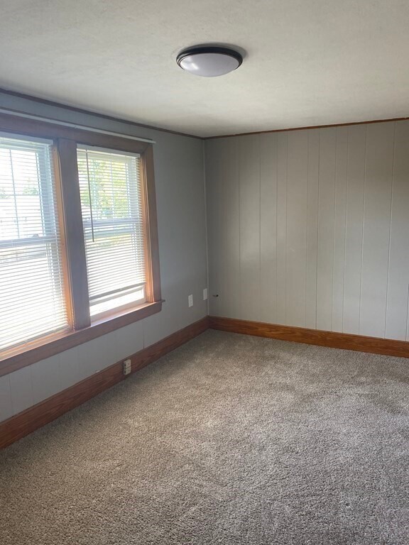 Building Photo - 21 Plainfield Ave