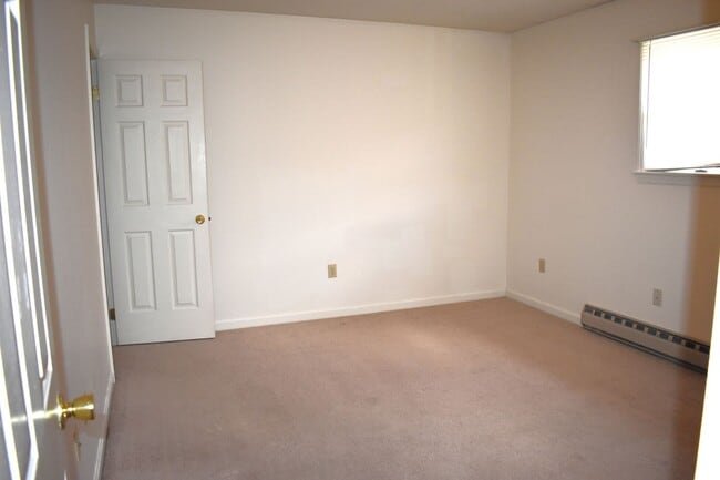 Building Photo - RDBS901