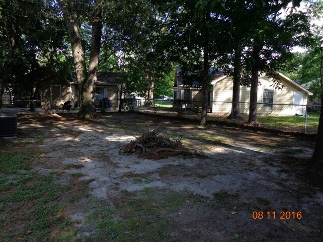 Building Photo - 7307 Bass Dr