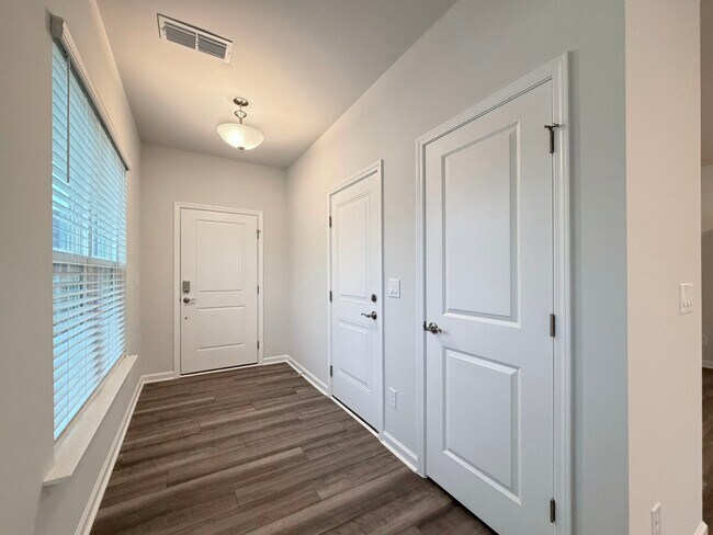 Building Photo - 4033 Kidd Pl