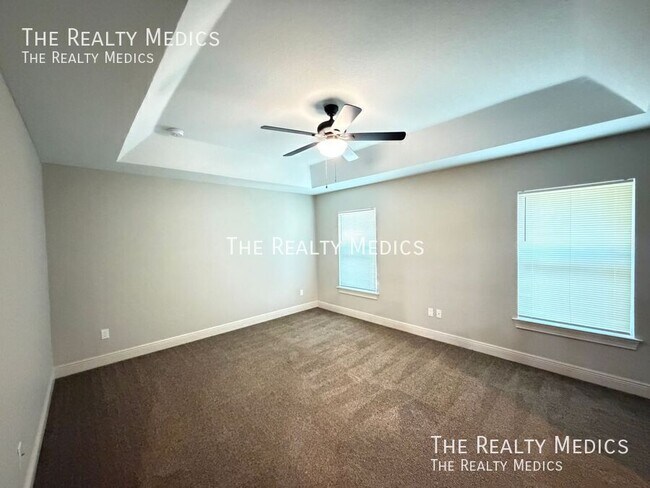 Building Photo - 334 Malauka Loop