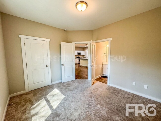 Building Photo - 1503 S Taylor St