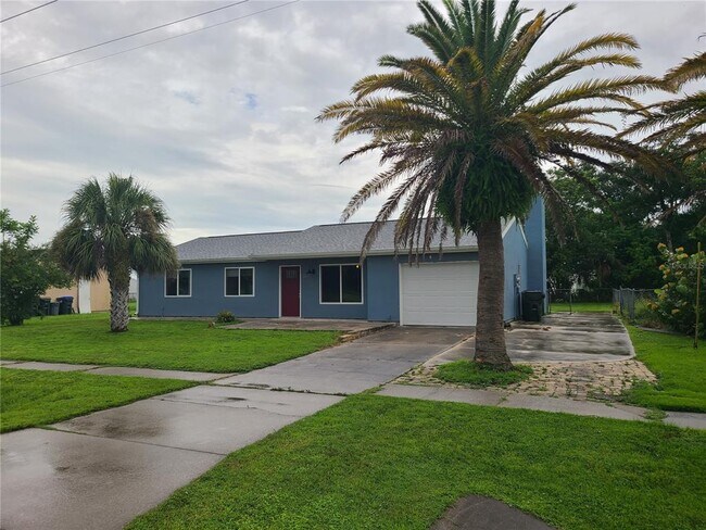Primary Photo - 2605 Pan American Blvd