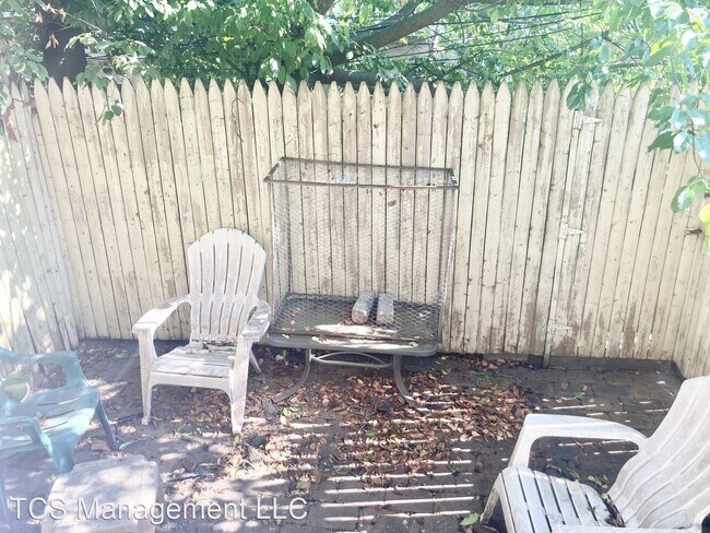 Building Photo - 3 br, 2 bath House - 3010 Harper St
