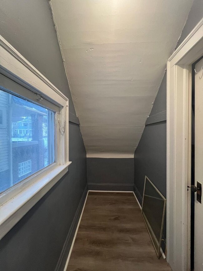 Building Photo - 9913 Mt Auburn Ave