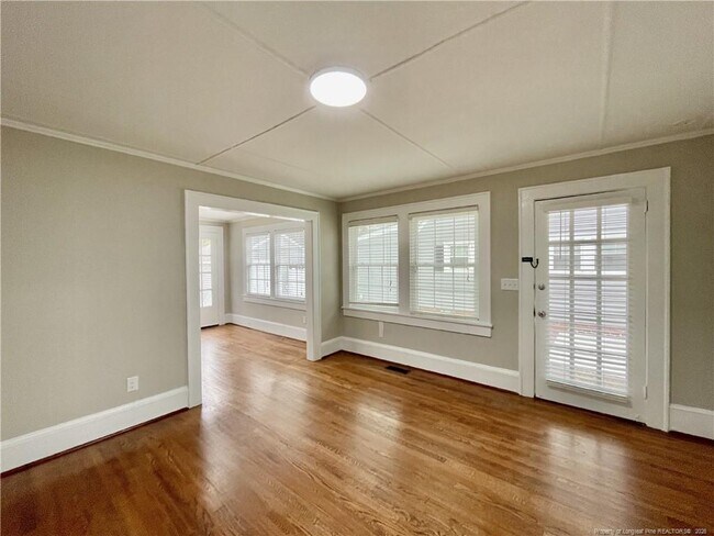 Building Photo - 1312 Summit Ave