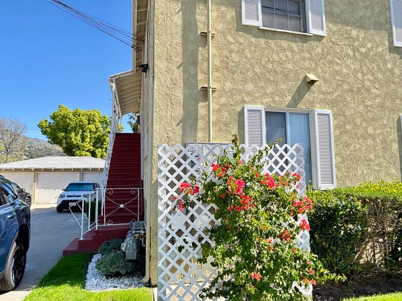 Building Photo - 2338 Keeler St