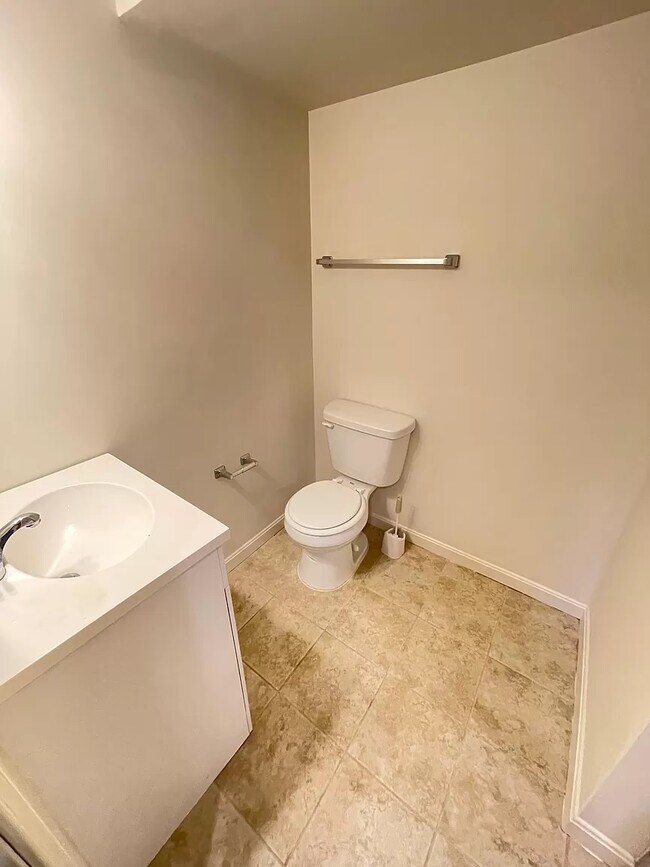 Building Photo - 12076 Prickly Ash Way
