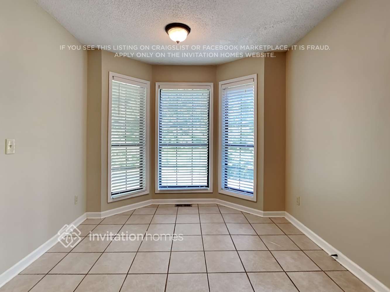 Building Photo - 6101 Crabapple Pl