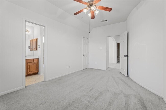 Building Photo - 7 Canyon Wren Dr