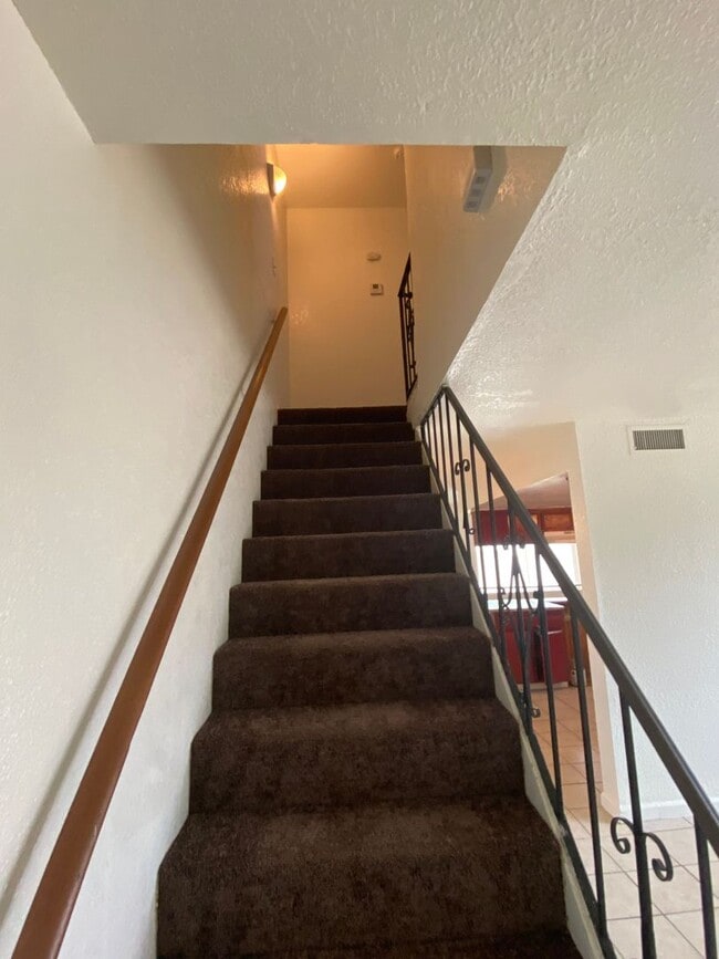 Building Photo - 814 Wallace St