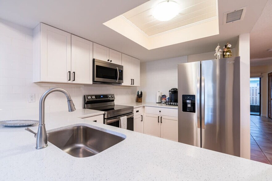 Building Photo - 4 N 3rd St