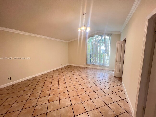 Building Photo - 803 SW 79th Ave