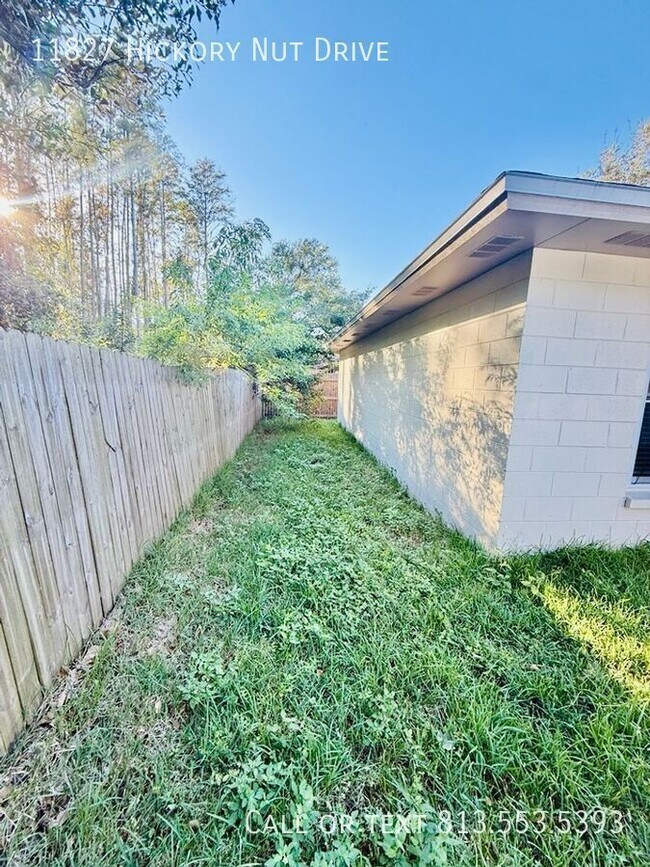 Building Photo - 11827 Hickorynut Dr