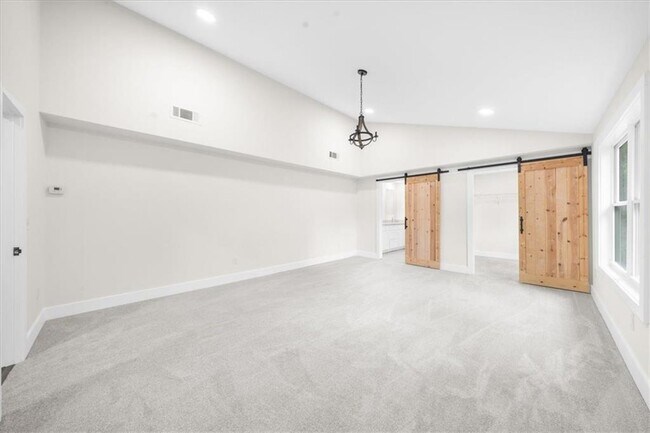 Building Photo - 146 Mt Paran Rd NE