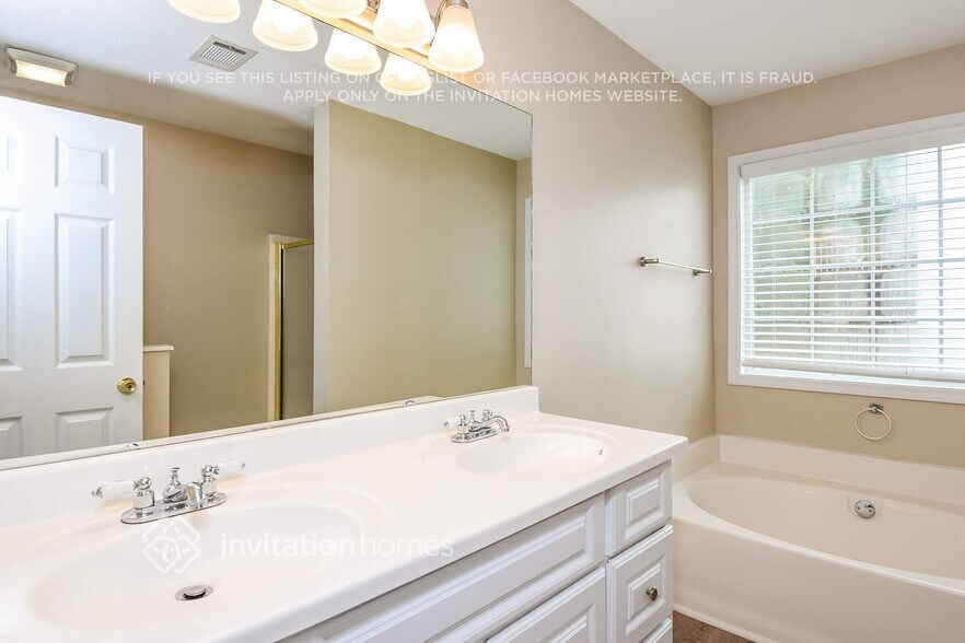 Building Photo - 940 Twin Brook Ct NW