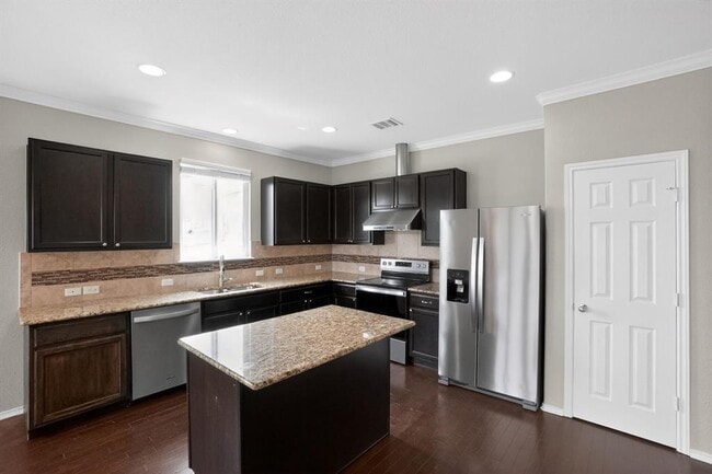 Building Photo - 5816 Minch Rd