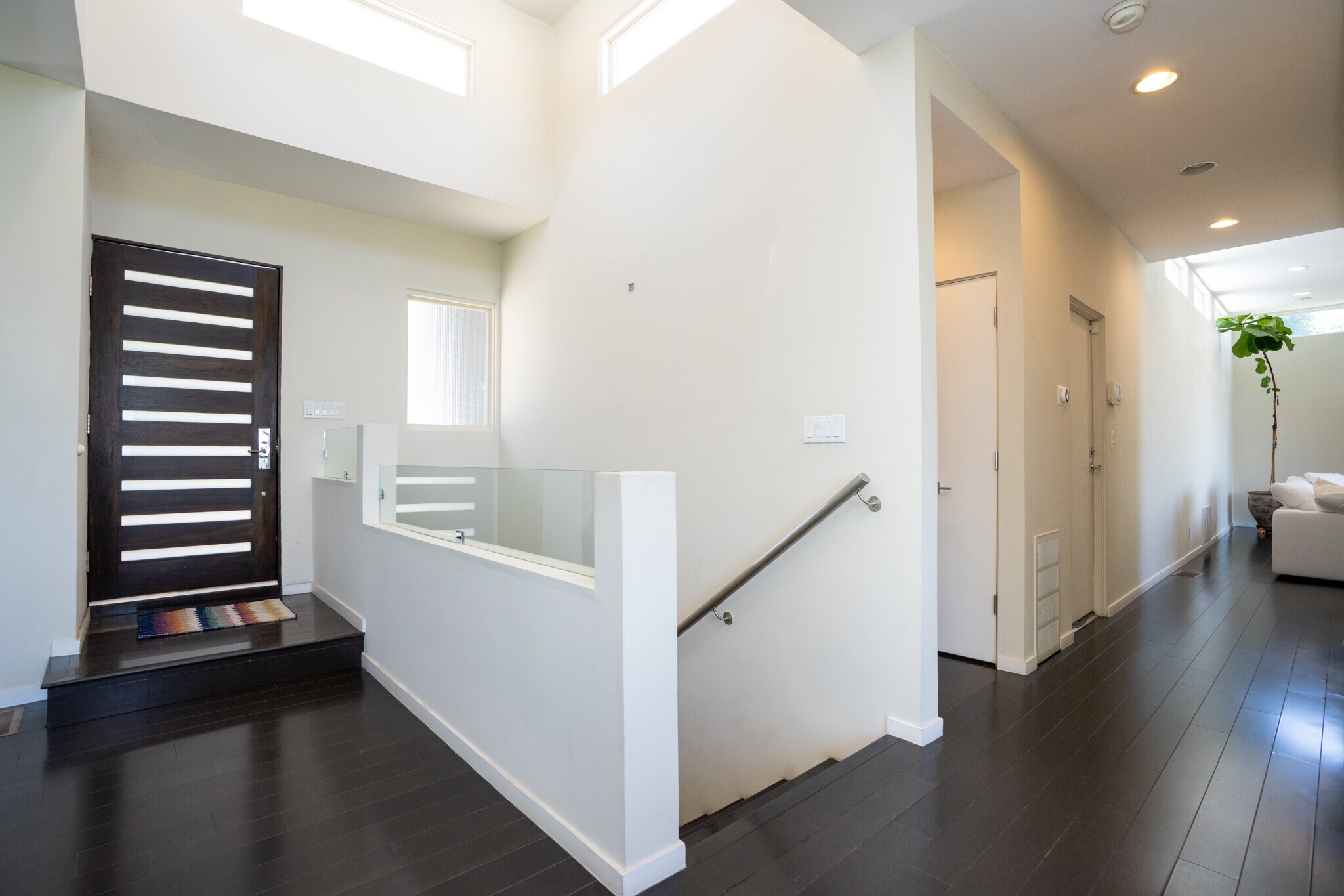 Building Photo - 3865 Buena Park Dr