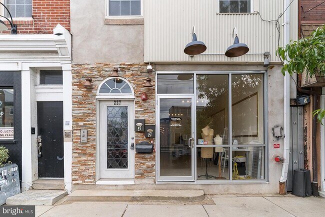 Building Photo - 227 E Girard Ave