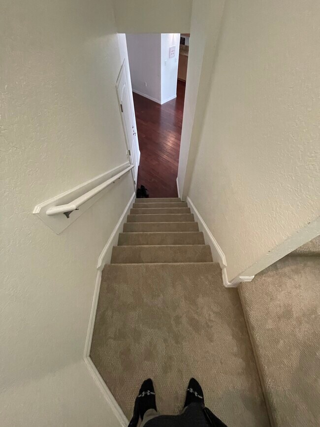 Building Photo - 128 S Beach St