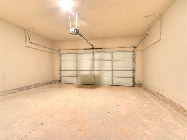 Building Photo - 8313 NW 163rd Ter