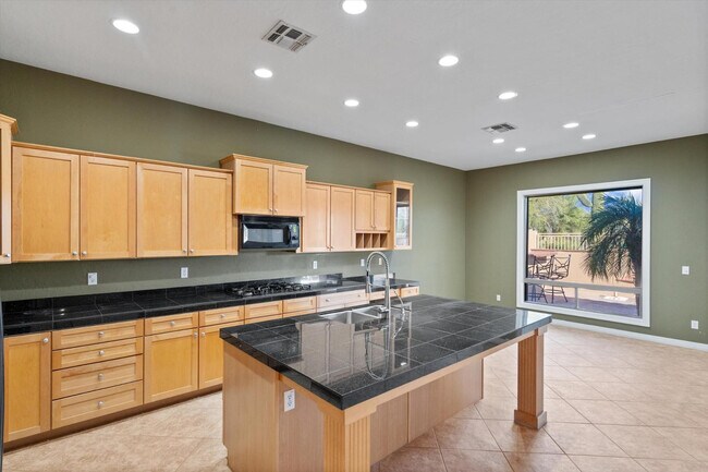 Building Photo - 4136 E Pullman Rd