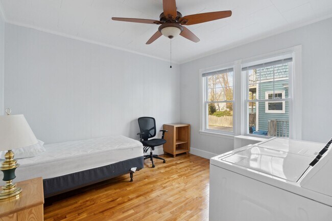 Building Photo - 151 Dartmouth St