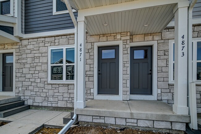 Building Photo - 4873 Lacy Rd