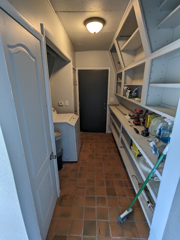 Building Photo - 540 Collins Ave