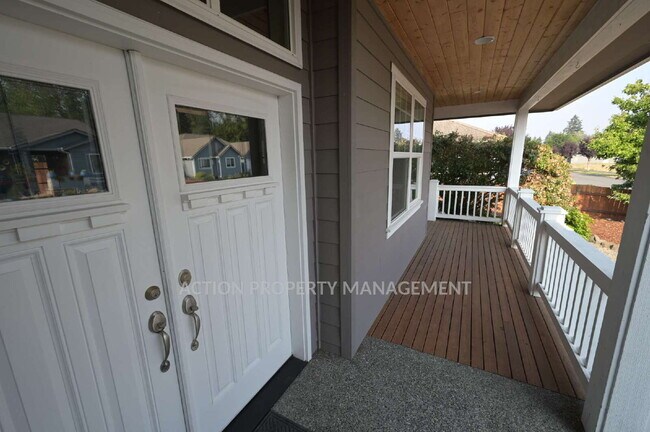 Building Photo - Beautiful 3 bed 2 bath home in Sequim