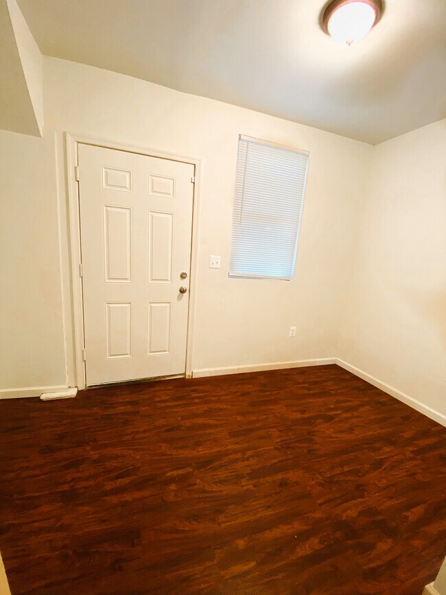 3rd Bedroom with Private Entrance - 1721 Minnesota Ave SE
