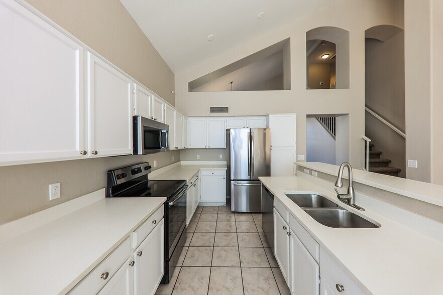 Building Photo - 6782 W Tina Ln