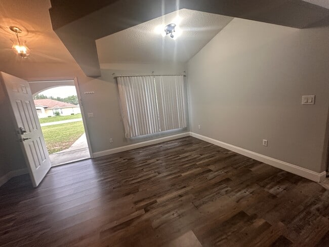 Building Photo - 13240 SW 73rd Ave