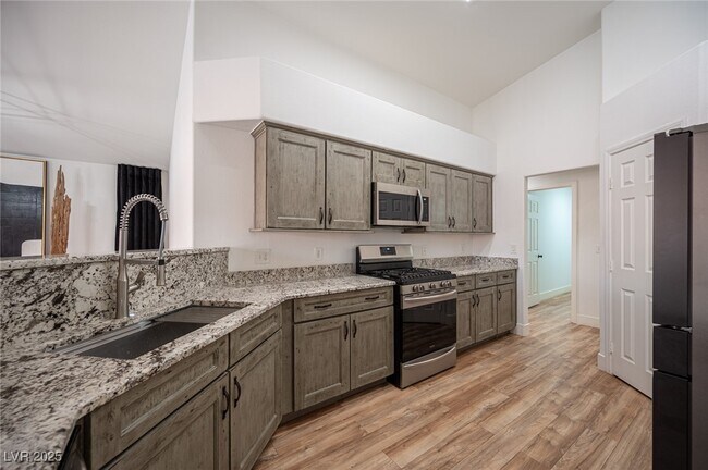 Building Photo - 5312 Bright Sky Ct