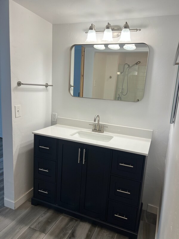 Building Photo - 832 13th St