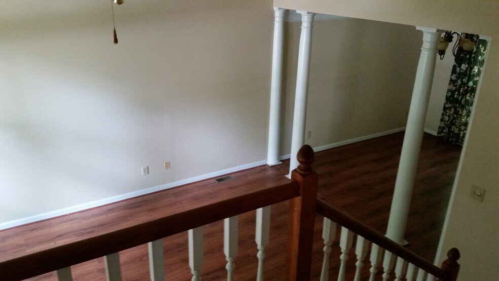 Building Photo - 4619 Country Woods Ln