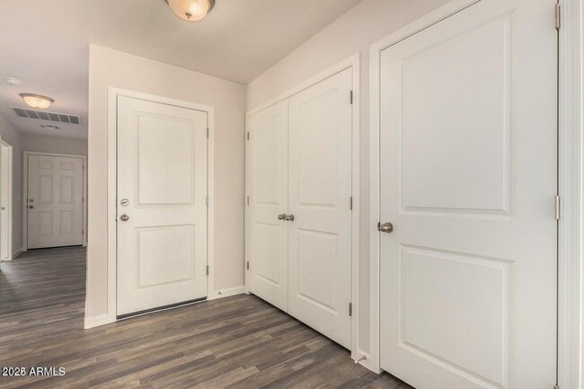 Building Photo - 8500 W Coronado Dr