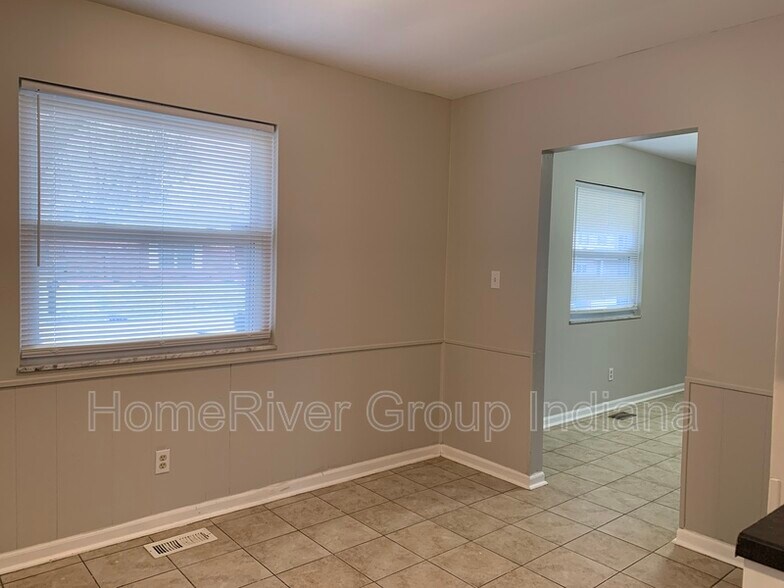 Building Photo - 2724 Constellation Dr