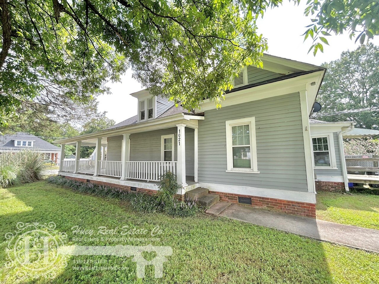 Building Photo - 1021 Dixie St